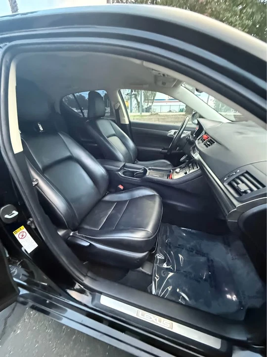 2016 Lexus CT - Image 10 of 19