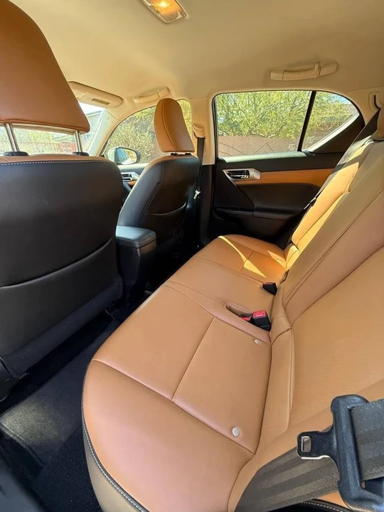 2016 Lexus CT - Image 12 of 19