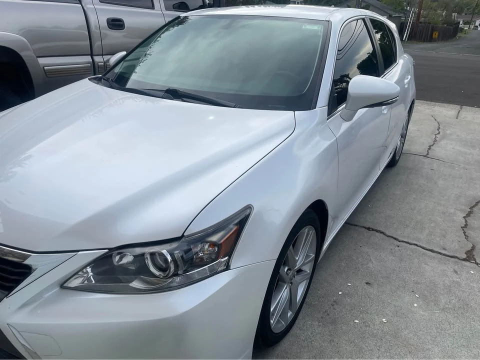 2016 Lexus CT - Image 2 of 13
