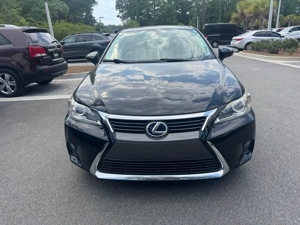2016 Lexus CT - Image 2 of 11