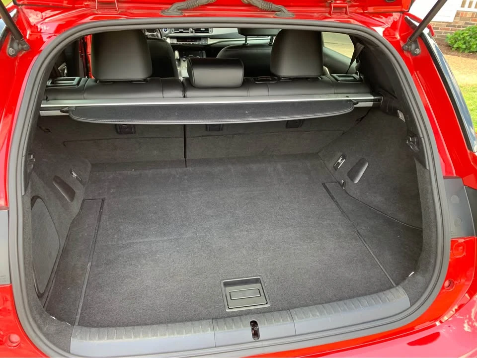 2016 Lexus CT - Image 16 of 20
