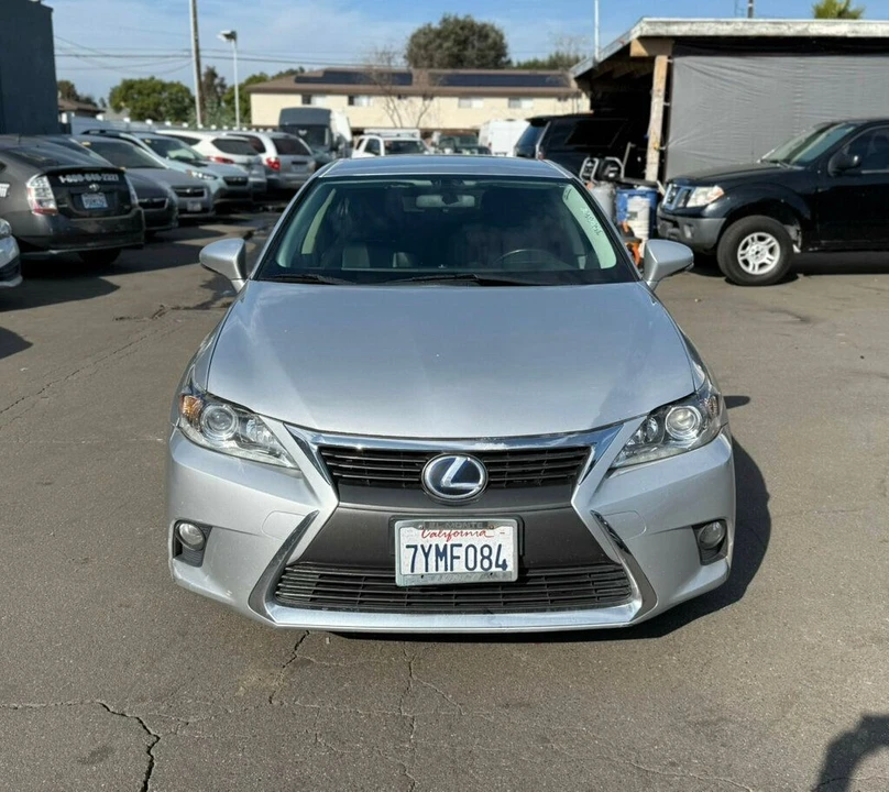 2016 Lexus CT - Image 2 of 21