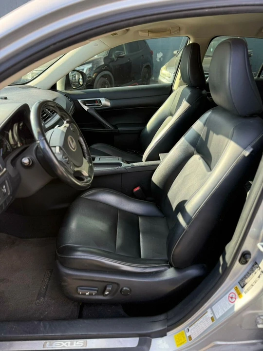 2016 Lexus CT - Image 7 of 21