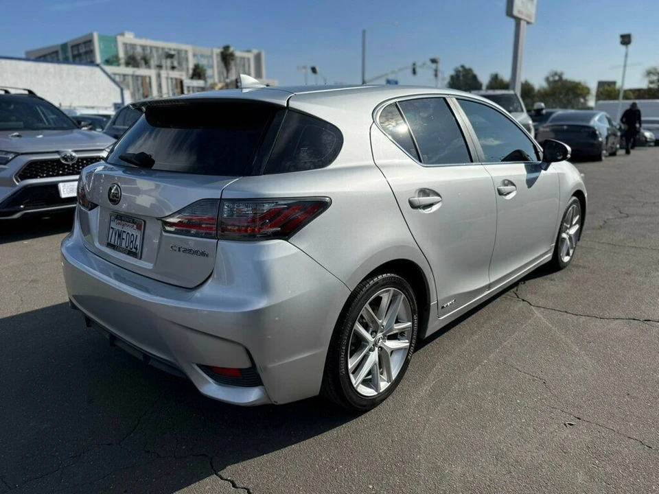 2016 Lexus CT - Image 4 of 21