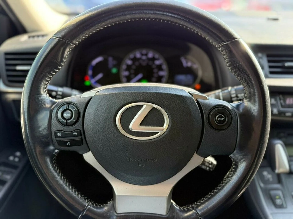 2016 Lexus CT - Image 10 of 21