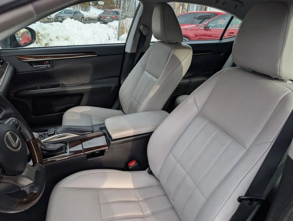 2016 Lexus ES 6th Gen - Image 12 of 20