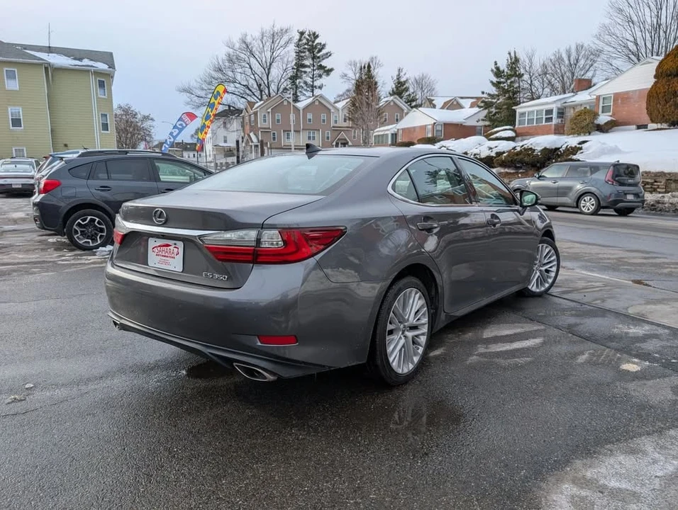 2016 Lexus ES 6th Gen - Image 5 of 20