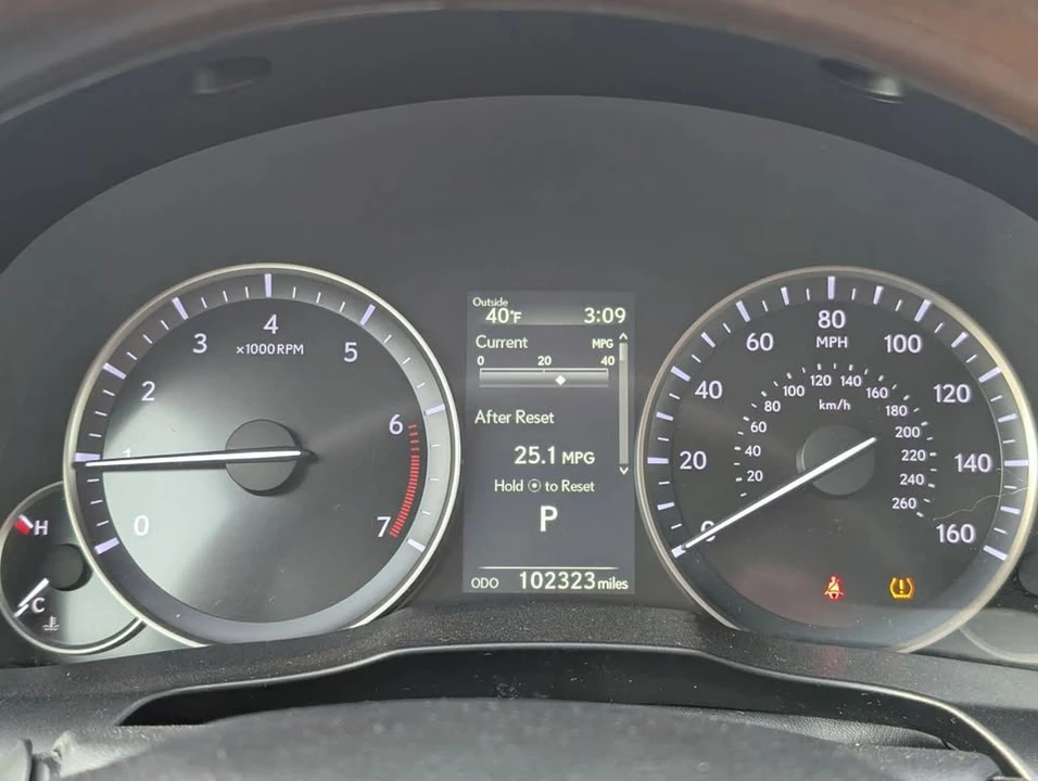 2016 Lexus ES 6th Gen - Image 15 of 20
