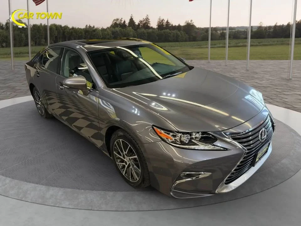 2016 Lexus ES 6th Gen - Image 2 of 9