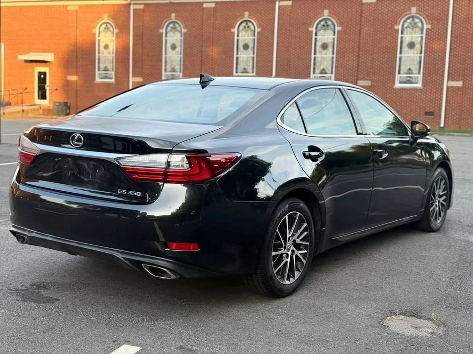 2016 Lexus ES 6th Gen - Image 5 of 13