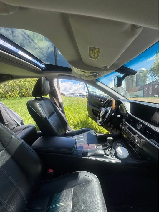 2016 Lexus ES 6th Gen - Image 2 of 16