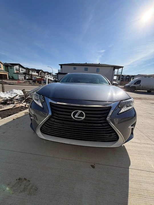 2016 Lexus ES 6th Gen - Image 12 of 16