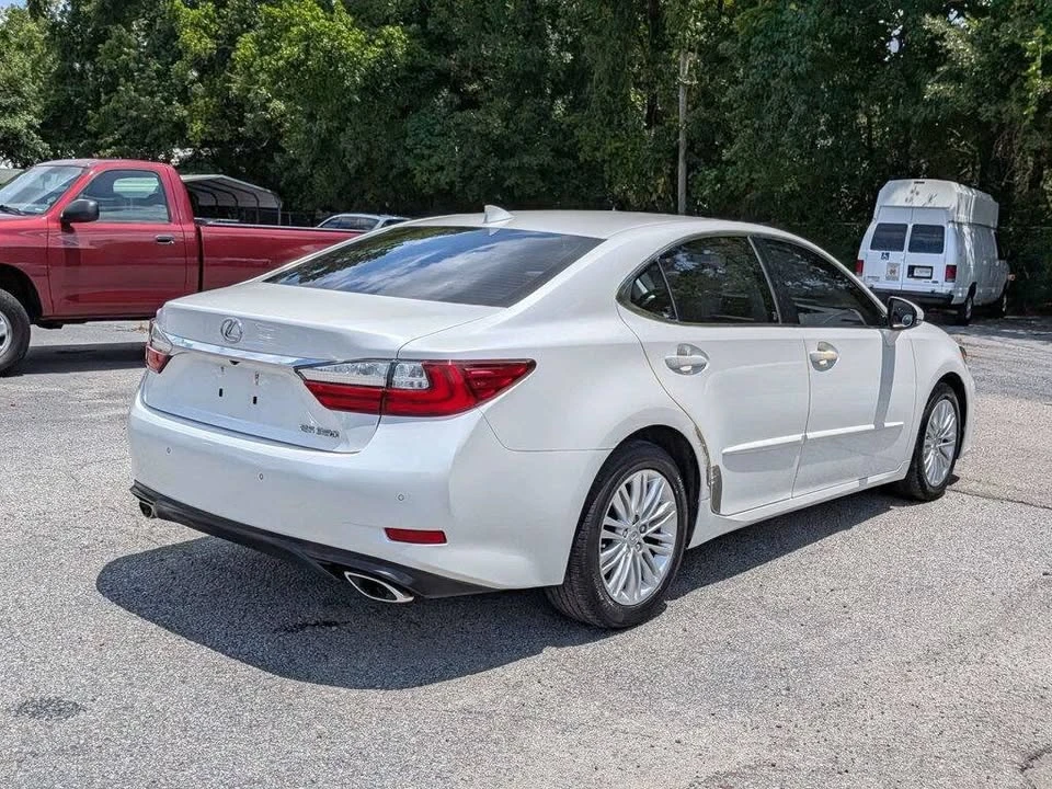 2016 Lexus ES 6th Gen - Image 5 of 20