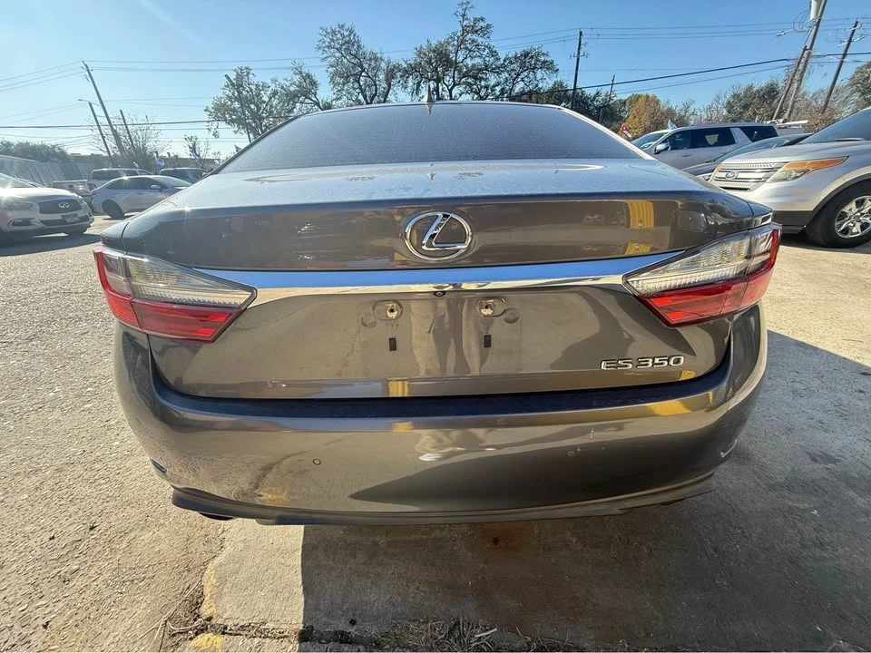 2016 Lexus ES 6th Gen - Image 4 of 13