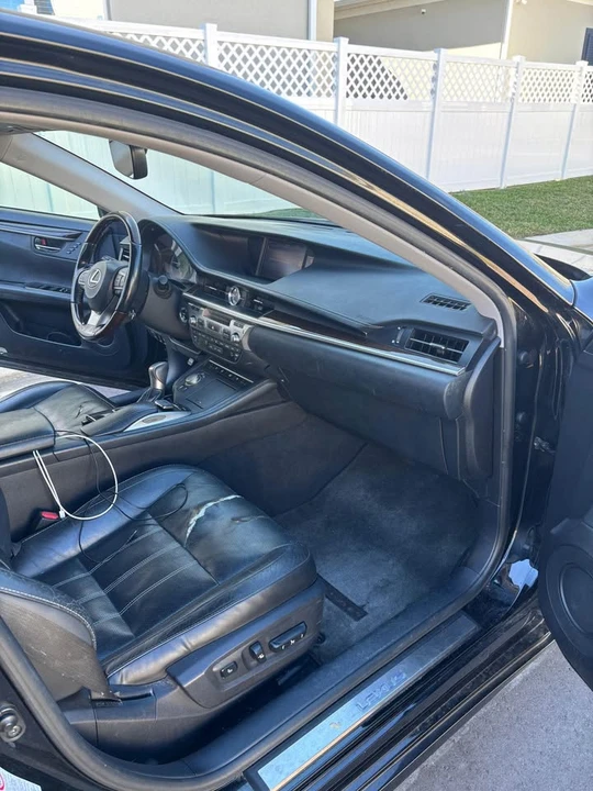 2016 Lexus ES 6th Gen - Image 8 of 18
