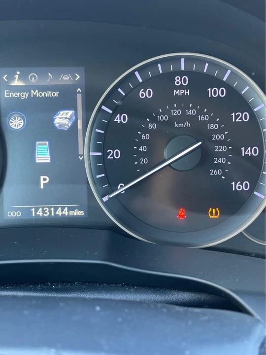 2016 Lexus ES 6th Gen - Image 14 of 18
