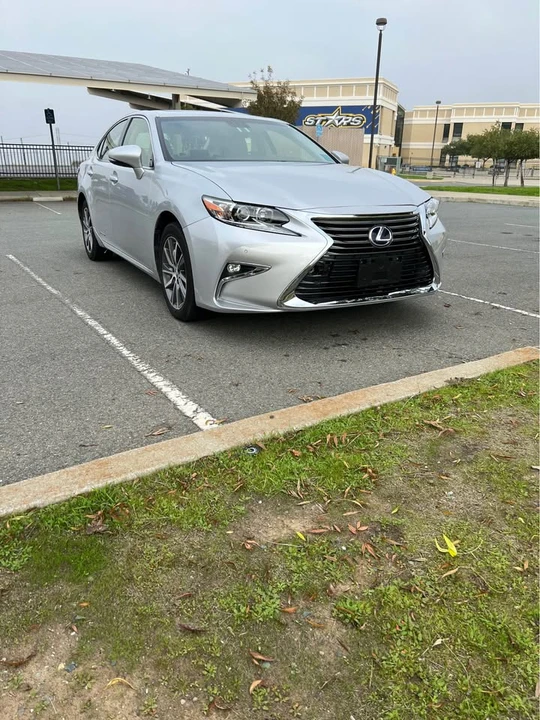 2016 Lexus ES 6th Gen - Image 7 of 14