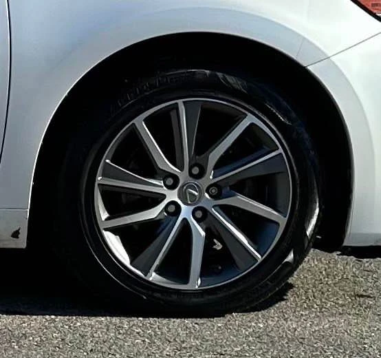 2016 Lexus ES 6th Gen - Image 8 of 19