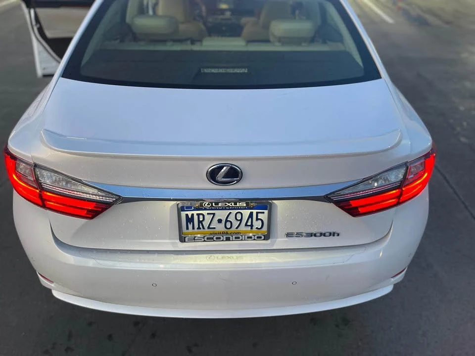 2016 Lexus ES 6th Gen - Image 12 of 20