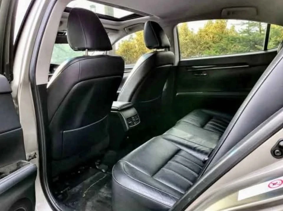 2016 Lexus ES 6th Gen - Image 17 of 19