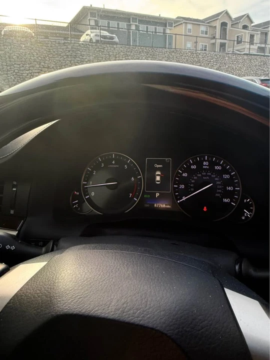 2016 Lexus ES 6th Gen - Image 11 of 14