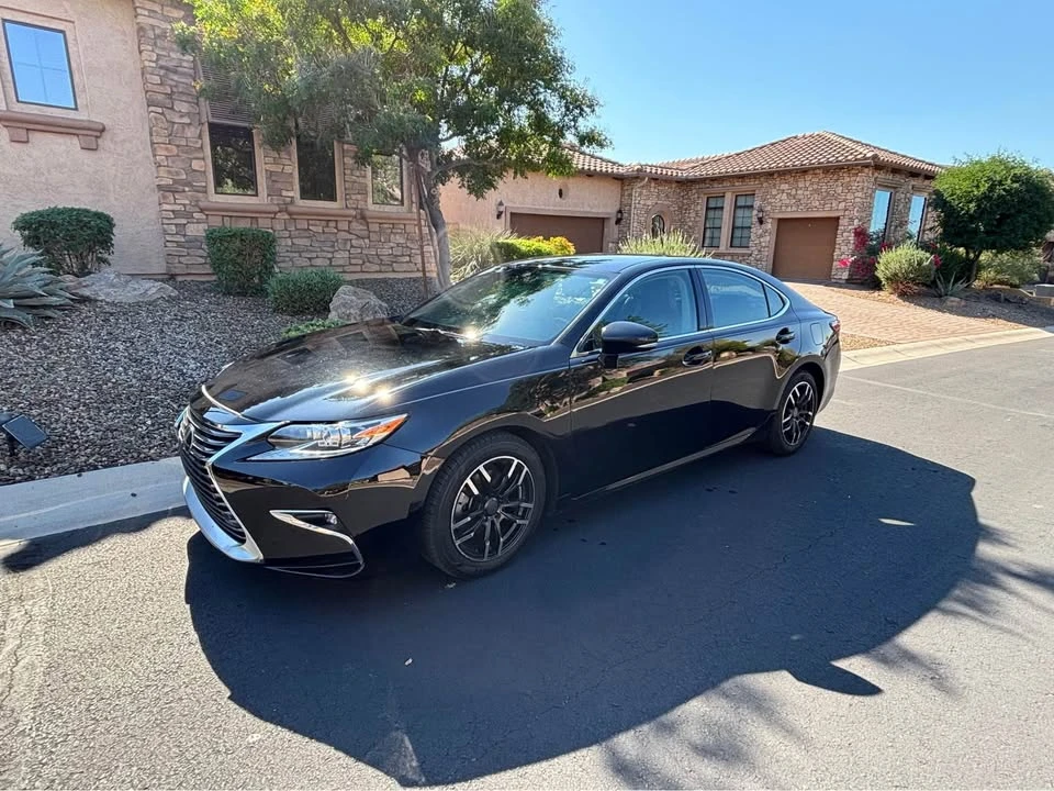 2016 Lexus ES 6th Gen - Image 6 of 10