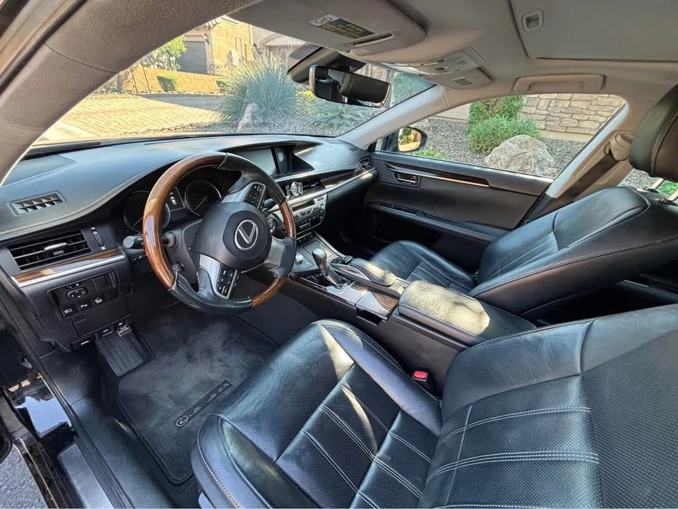 2016 Lexus ES 6th Gen - Image 10 of 10