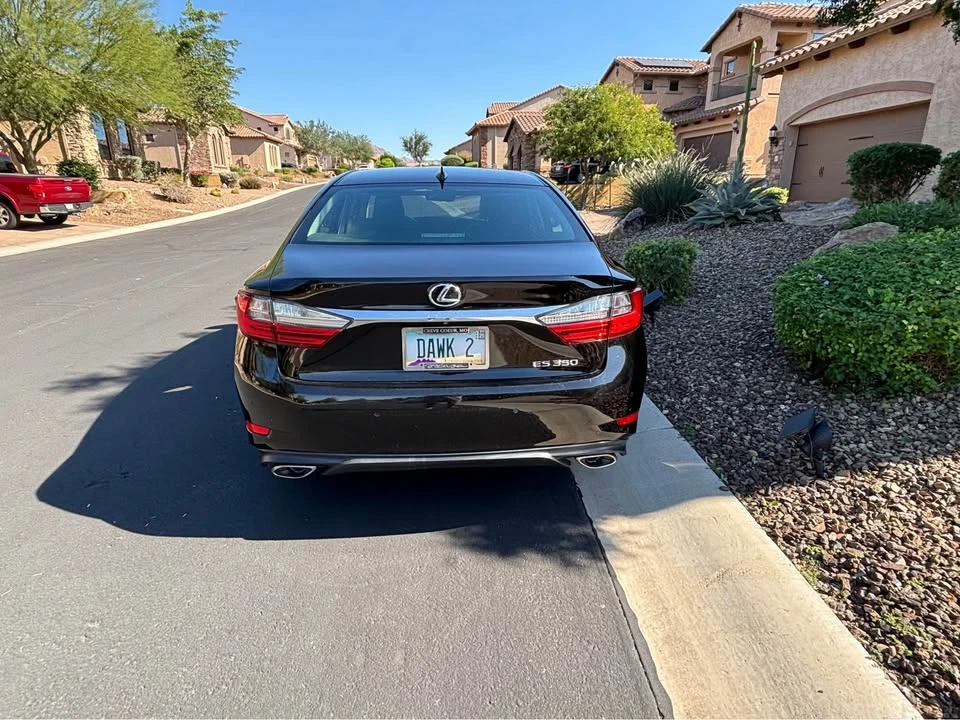 2016 Lexus ES 6th Gen - Image 3 of 10