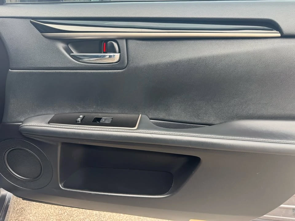 2016 Lexus ES 6th Gen - Image 18 of 18