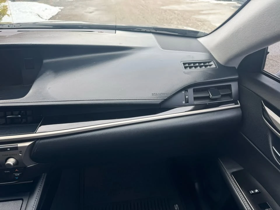 2016 Lexus ES 6th Gen - Image 16 of 18