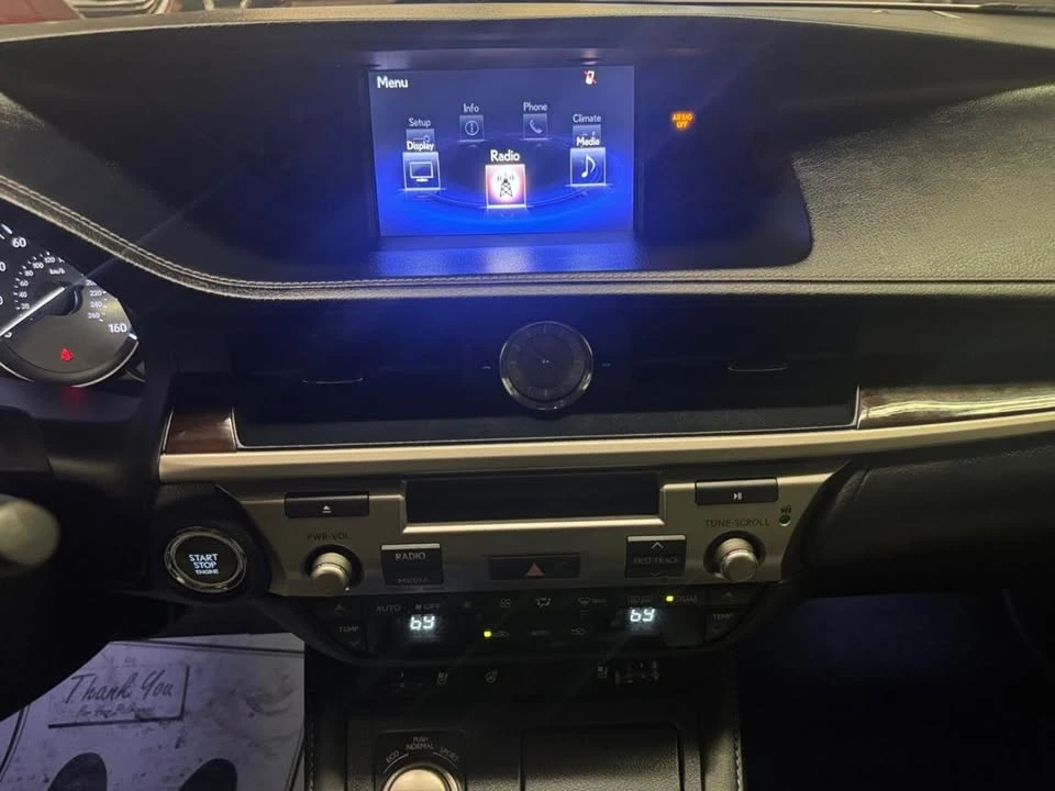 2016 Lexus ES 6th Gen - Image 12 of 20
