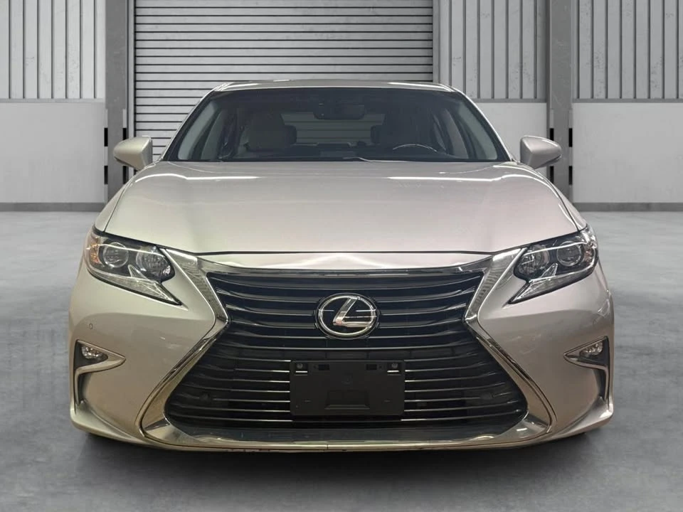 2016 Lexus ES 6th Gen - Image 9 of 20
