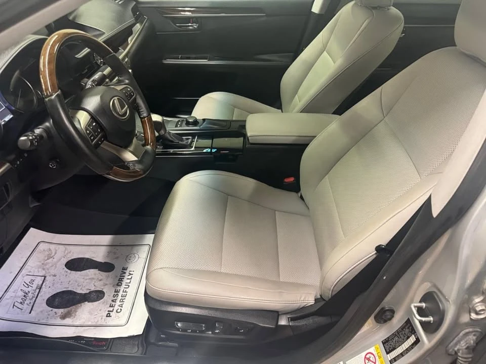 2016 Lexus ES 6th Gen - Image 5 of 20