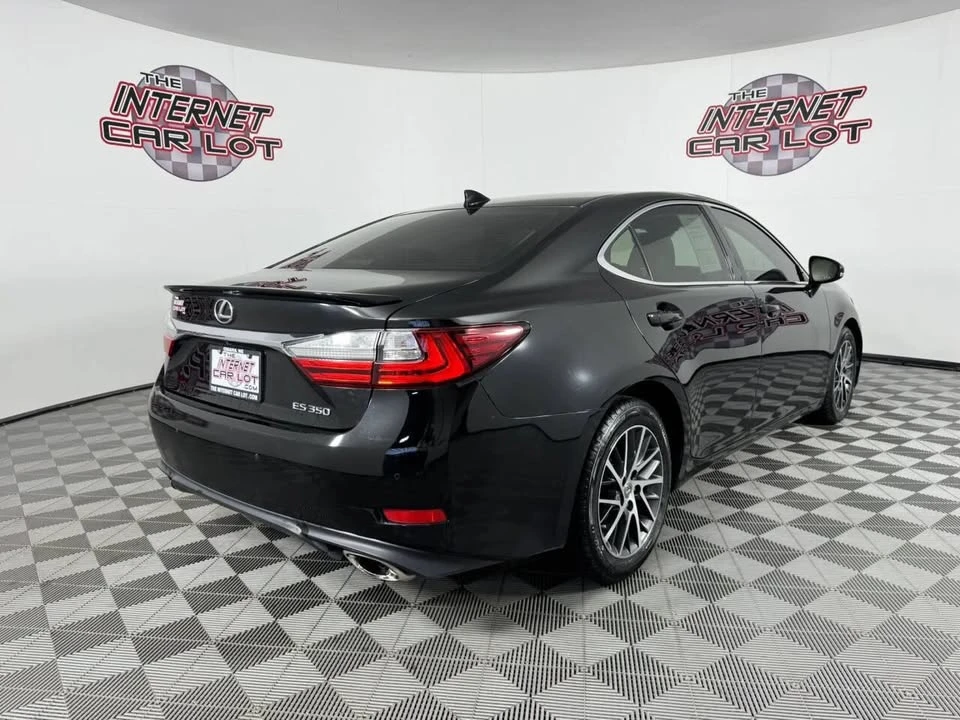 2016 Lexus ES 6th Gen - Image 7 of 20