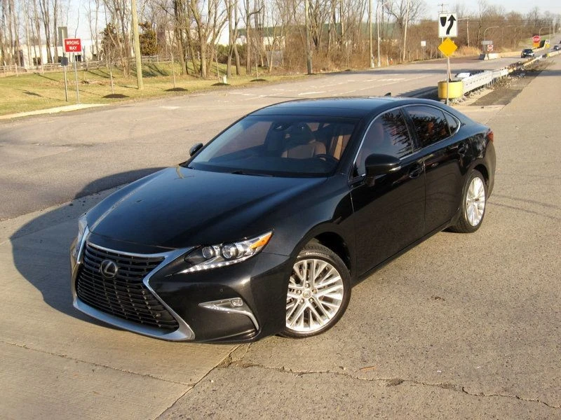 2016 Lexus ES 6th Gen - Image 4 of 12