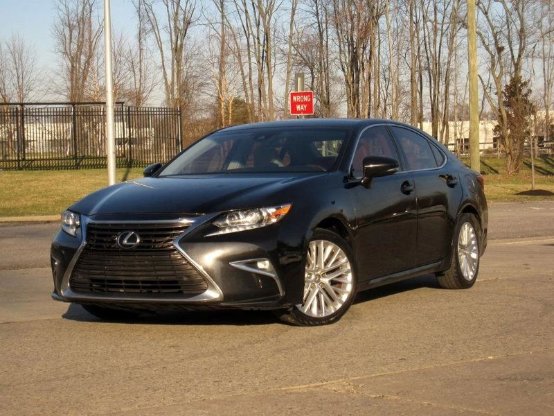 2016 Lexus ES 6th Gen - Image 3 of 12