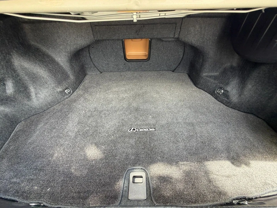 2016 Lexus ES 6th Gen - Image 20 of 20