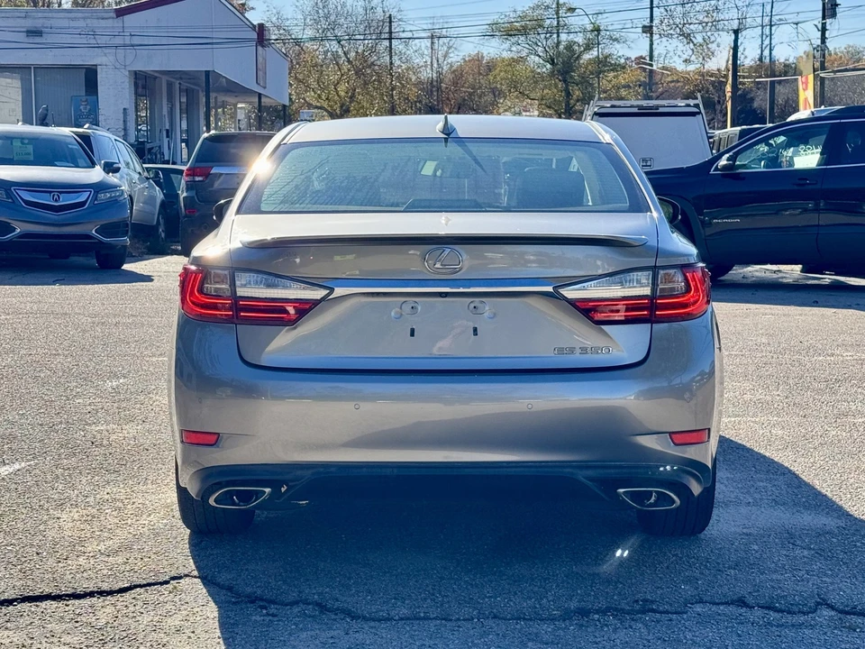 2016 Lexus ES 6th Gen - Image 6 of 16