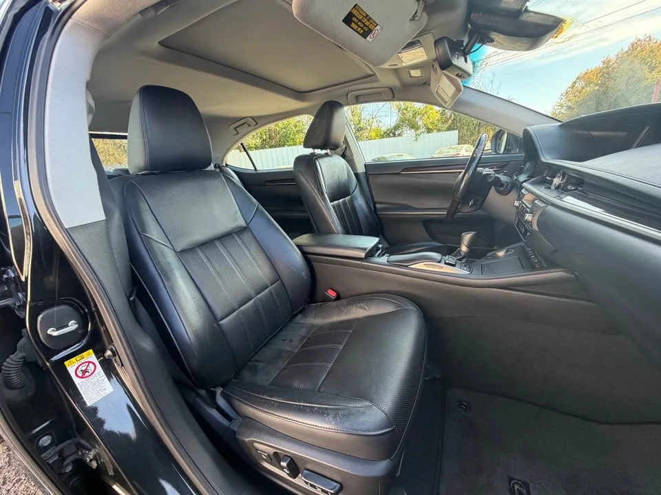 2016 Lexus ES 6th Gen - Image 14 of 15