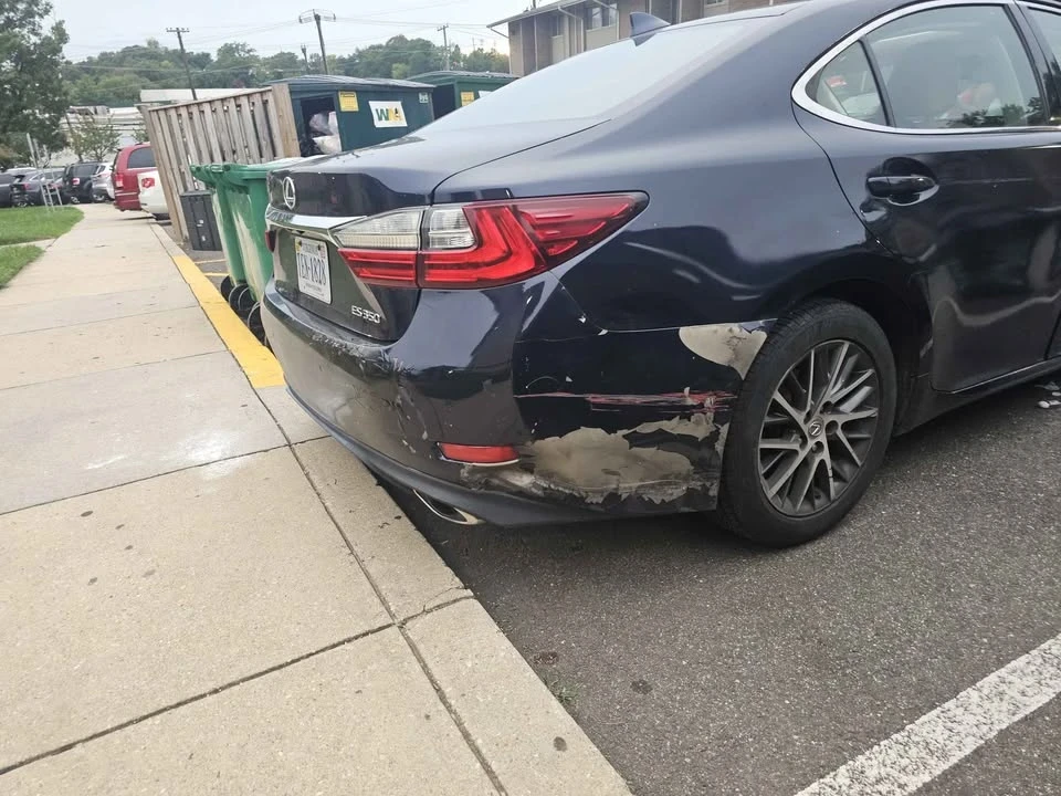 2016 Lexus ES 6th Gen - Image 8 of 16