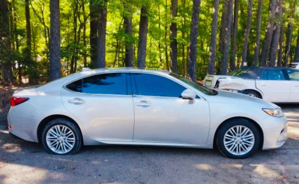 2016 Lexus ES 6th Gen - Image 3 of 8