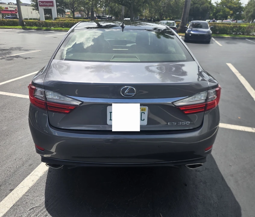 2016 Lexus ES 6th Gen - Image 5 of 24