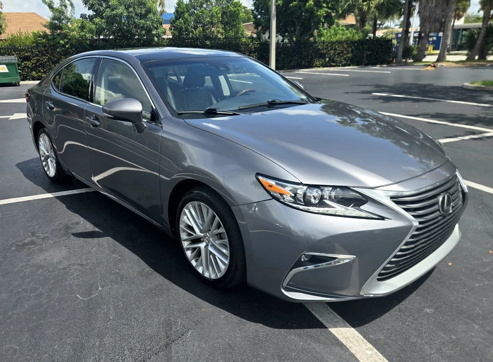 2016 Lexus ES 6th Gen - Image 3 of 24