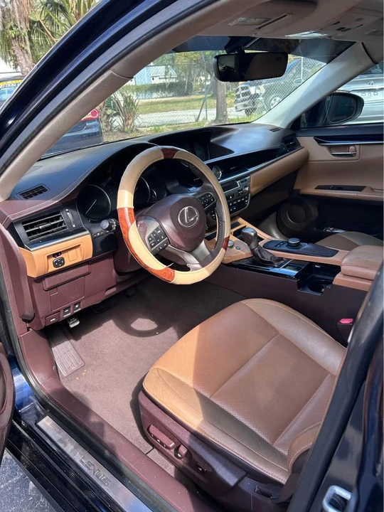 2016 Lexus ES 6th Gen - Image 3 of 5