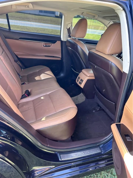 2016 Lexus ES 6th Gen - Image 5 of 7