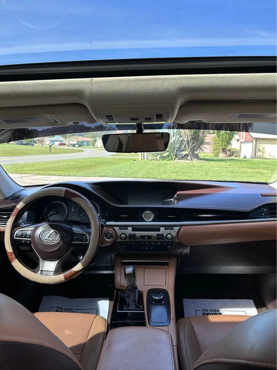 2016 Lexus ES 6th Gen - Image 6 of 7