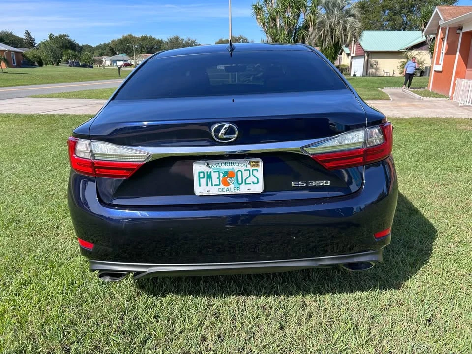 2016 Lexus ES 6th Gen - Image 3 of 7