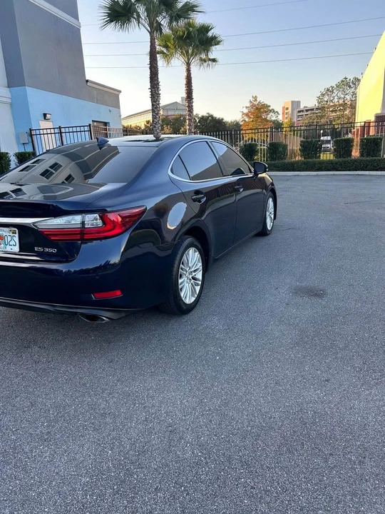 2016 Lexus ES 6th Gen - Image 5 of 12