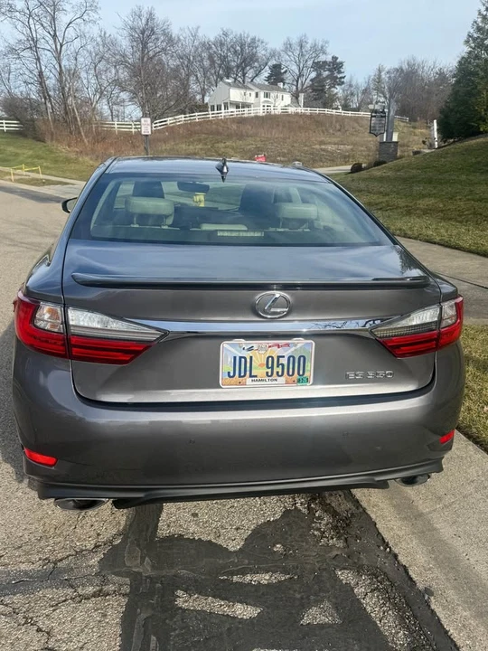 2016 Lexus ES 6th Gen - Image 2 of 19