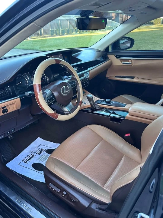 2016 Lexus ES 6th Gen - Image 7 of 12